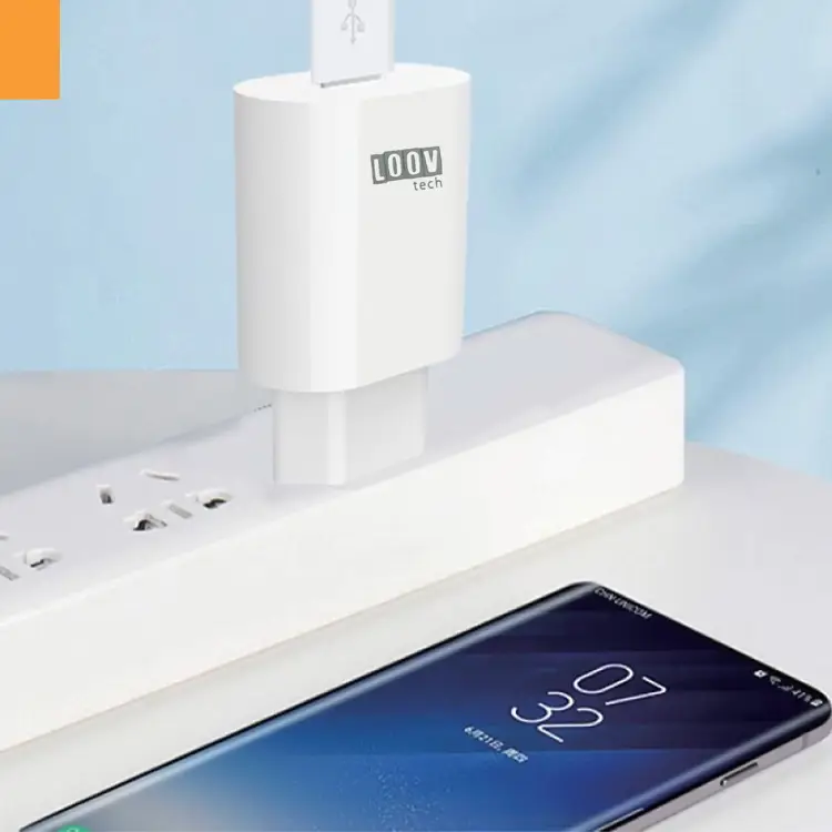 Loov Tech LV01 10W 3100 mAh Micro Kablo + Şarj Aleti (Beyaz) NT-111596