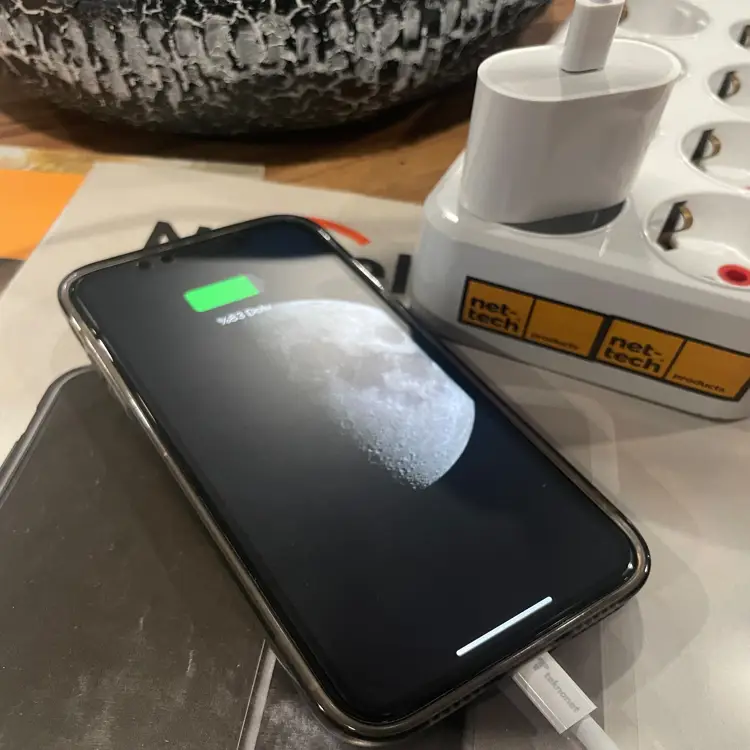 Teknonet TN-HCH11 20W PD 3000 mAh Lightning Kablo + Şarj Aleti (Beyaz) NT-98784